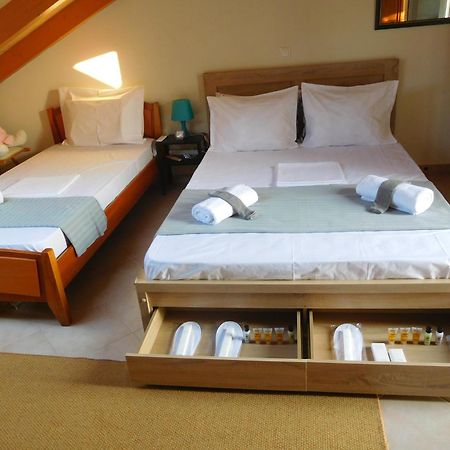 Ab Preveza Apartments -15 Meters Over The Sea Bagian luar foto