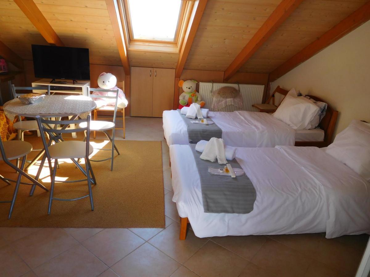 Ab Preveza Apartments -15 Meters Over The Sea Bagian luar foto